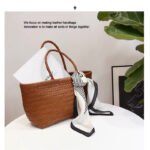 Niche Leather Seaside Vacation Handbag - Image 2