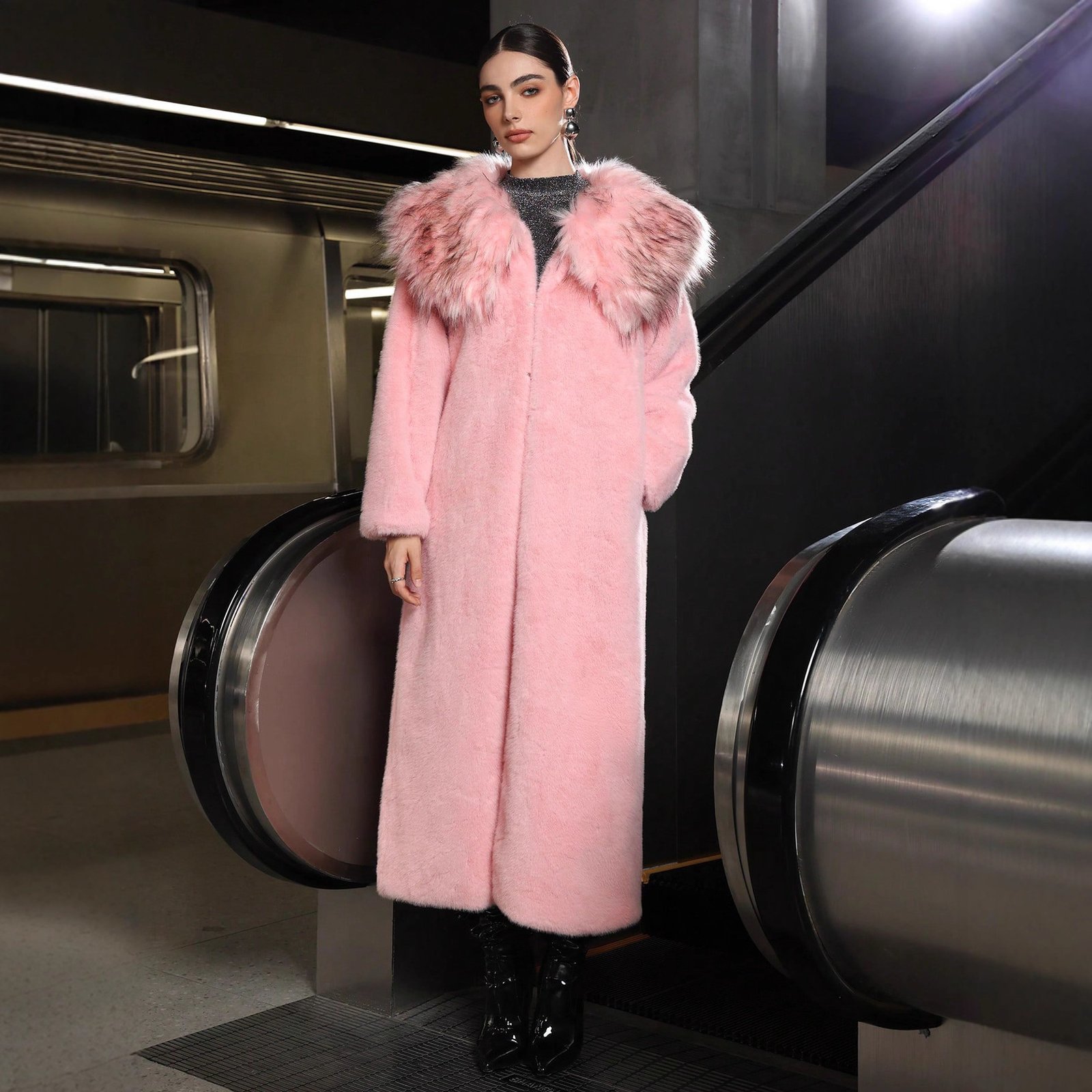 25f9701e-092b-4724-a603-e599e701c38f-1.jpg Long Sleeve Fur Plush Thermal Long Coat - Image 1