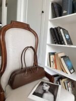 Women's Solid Color Korean-style Large Capacity Cowhide Leather Single-shoulder Bag - Image 6