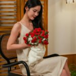 Hand Rose Blanket Into Bouquet Blanket Knitted Shawl - Image 4