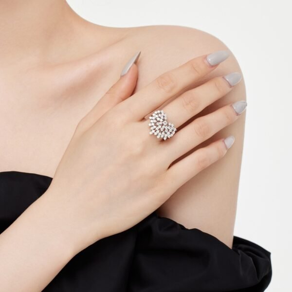 Fashion Personality Round Zirconium Inlaid Ring