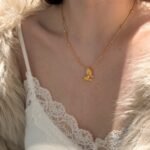 New Classic Retro Frosted Butterfly Necklace - Image 4